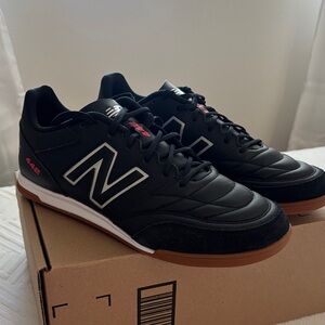 New Balance Men's Black and Red Sneakers
